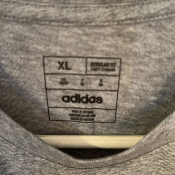 NWT Boys Adidas Gray T-Shirt with Logo - Picture 3 of 5
